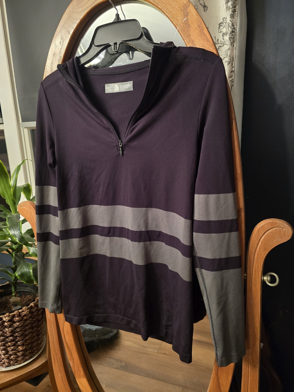 The North Face Women's Hooded Quarter-Zip Pullover